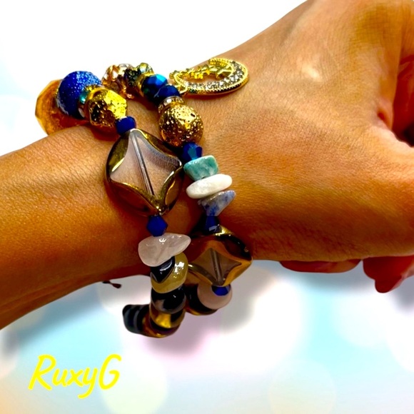 594 .Gold and Blue Crescent Moon Bracelet Set - Picture 5 of 10